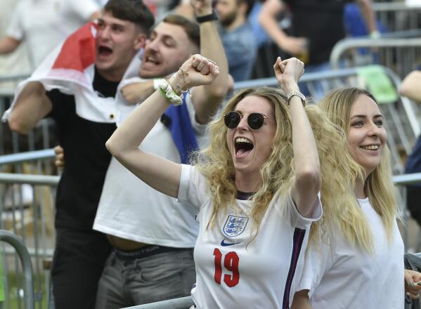 English fan take 2025 off her shirt